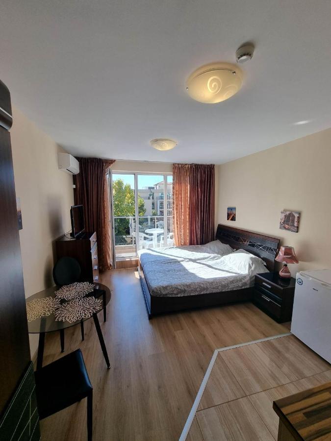 Deluxe Admiral Plaza Apartment Sunny Beach Exterior photo