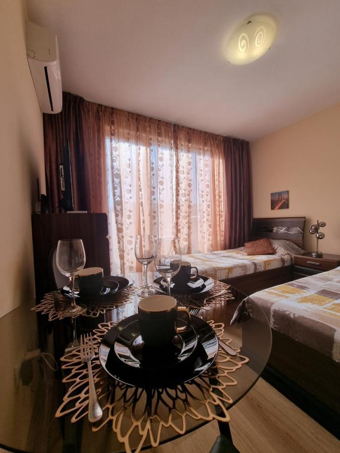 Deluxe Admiral Plaza Apartment Sunny Beach Exterior photo